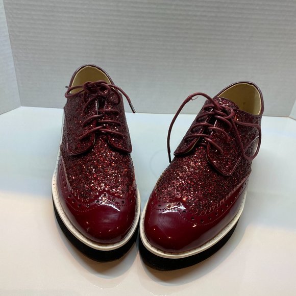 Carol Clement Shoes - BRAND NEW Kalya Maroon Oxford Sneakers